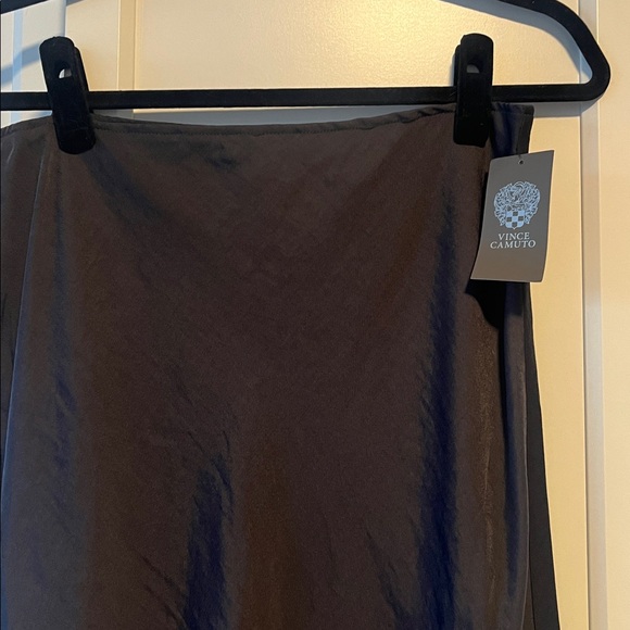 Vince Camuto MIDI Slip Skirt - Picture 2 of 5